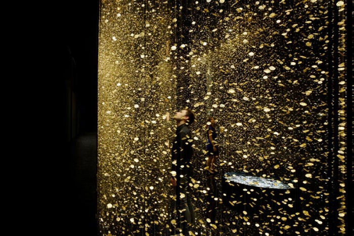 spiral-suspended-watch-installation-citizen-tsuyoshi-tane-7