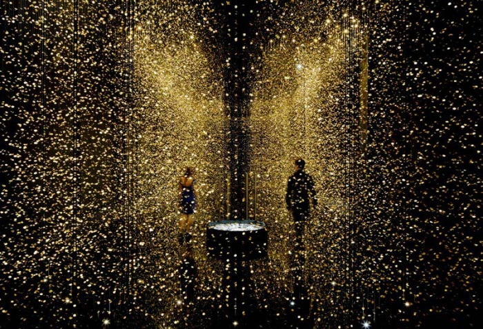 spiral-suspended-watch-installation-citizen-tsuyoshi-tane-8