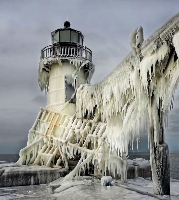 winter-snow-natural-ice-art-6