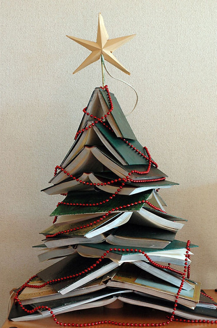 diy-chirstmas-tree-designs-recycling-holidays-3