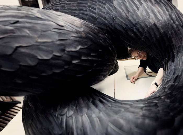 bird-feather-sculpture-art-kate-mccgwire-1