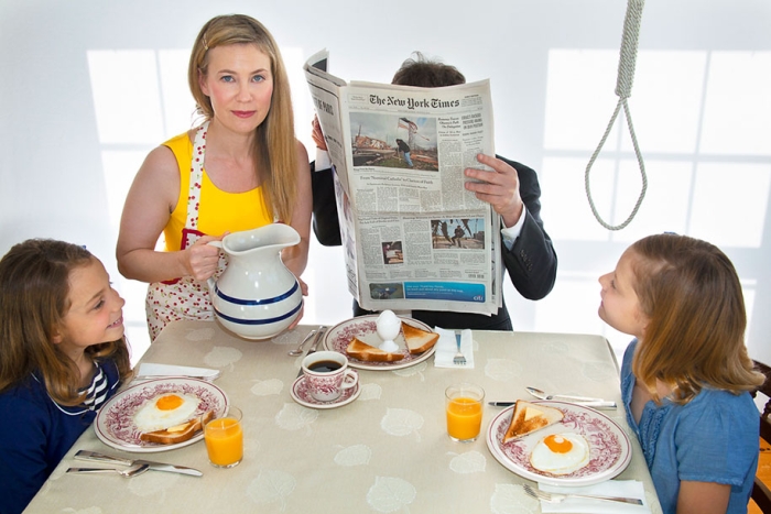 domestic-bliss-family-portraits-susan-colpich-13
