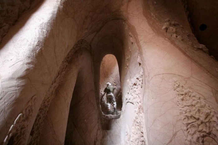 cave-carving-ra-paulette-8