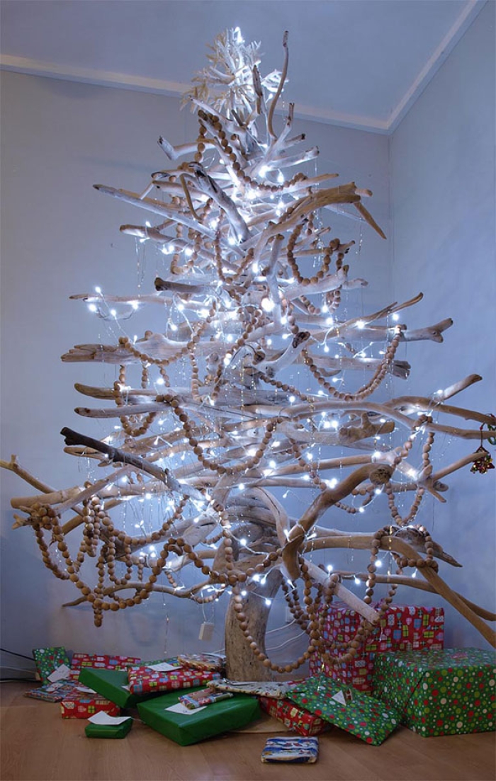 diy-chirstmas-tree-designs-recycling-holidays-4