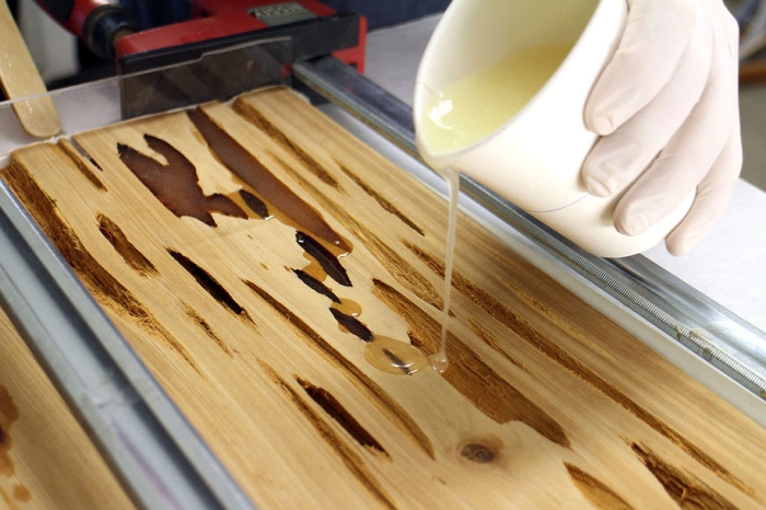 glow-in-the-dark-resin-table-mike-warren-6