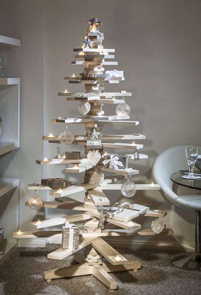 diy-chirstmas-tree-designs-recycling-holidays-13