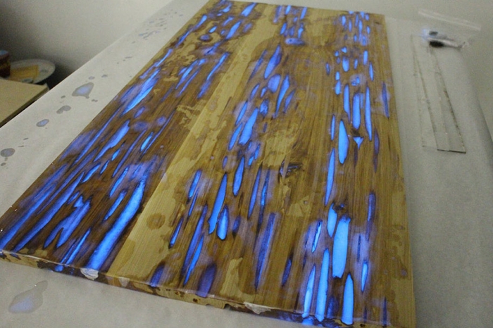 glow-in-the-dark-resin-table-mike-warren-7