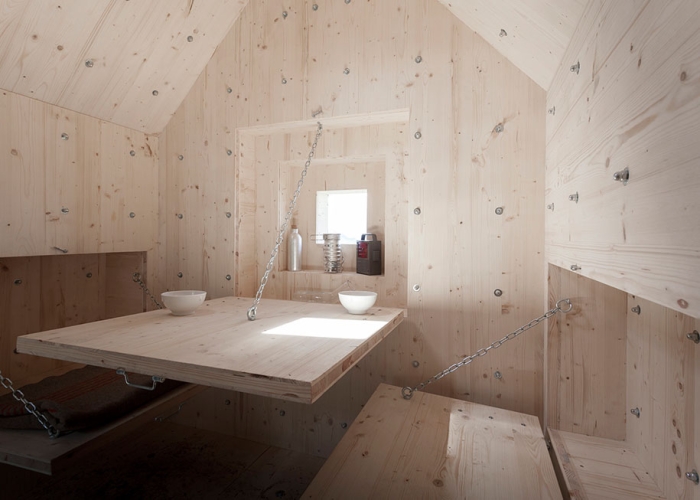 antoine-boulder-cabin-switzerland-alps-bureau-a-6