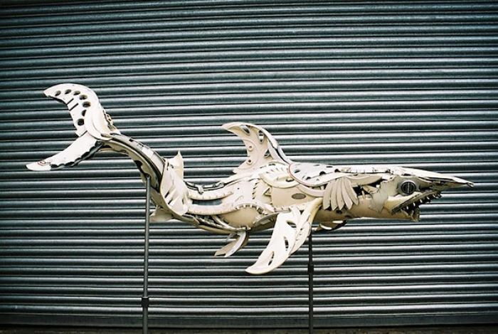 hubcaps-recycling-art-upcycling-ptolemy-elrington-7