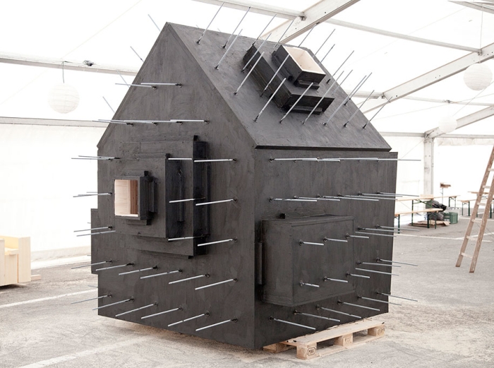 antoine-boulder-cabin-switzerland-alps-bureau-a-5