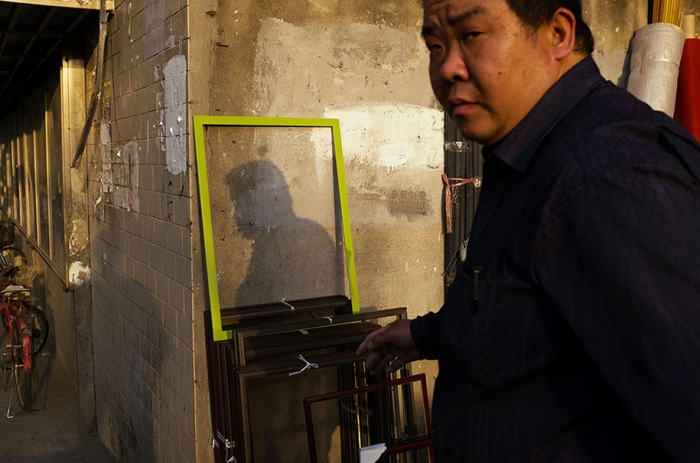 china-perfectly-timed-street-photography-tao-liu-4