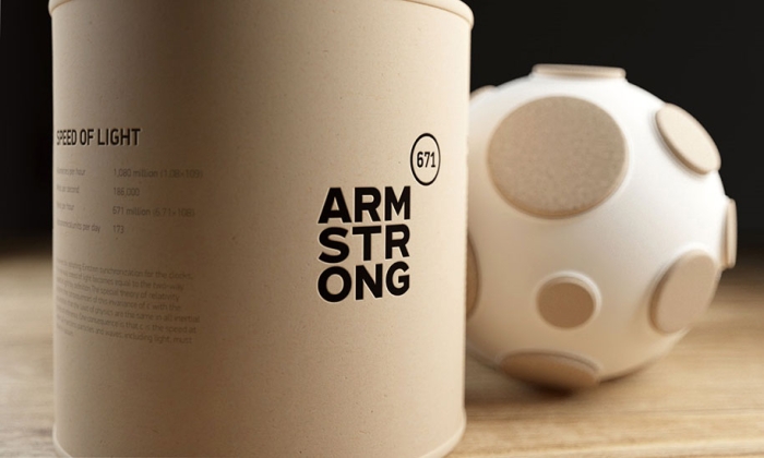 armstrong-light-trap-lamp-design-moon-craters-constantin-bolimond-3
