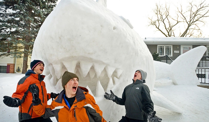 giant-animal-snow-sculptures-bartz-brothers-8