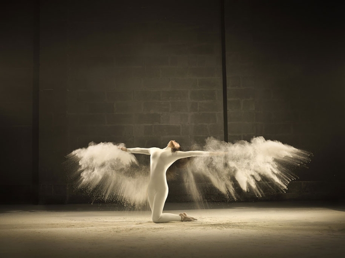 dance-performance-powdered-milk-campaign-jeffrey-vanhoutte-6