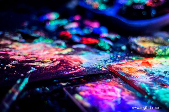 glowing-murals-uv-blacklight-art-bogi-fabian-17