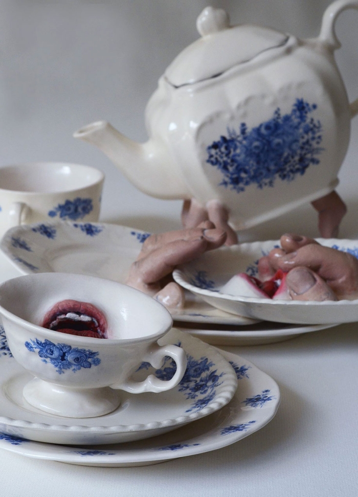 creepy-tableware-creative-dishes-ronit-baranga-6