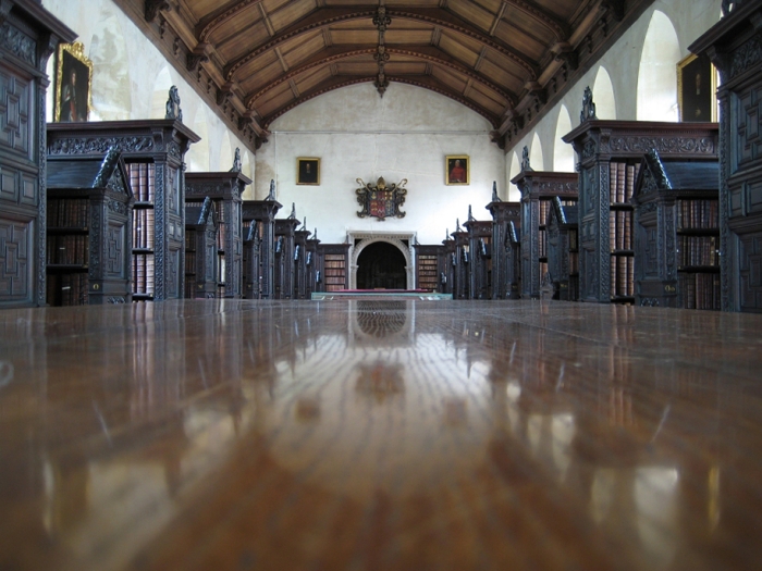 majestic-libraries-architecture-photography-24