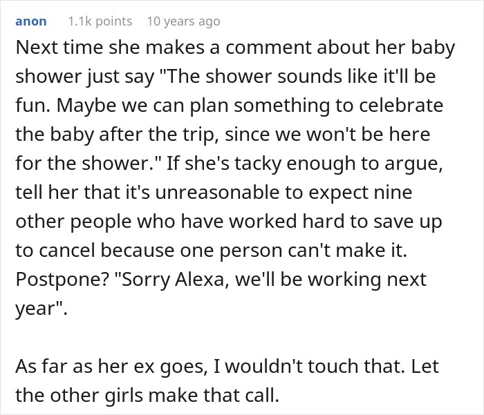 Online forum comment giving advice on how to address a pregnant friend trying to cancel a group trip.