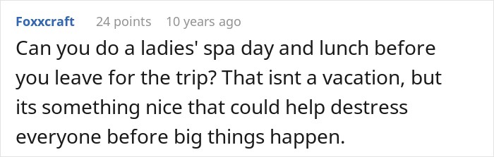 Online comment offering compromise suggestions for the friend group facing pregnancy and trip planning dilemmas.