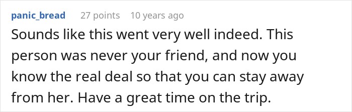 Commenter giving advice on a friend group trip and pregnancy conflict.