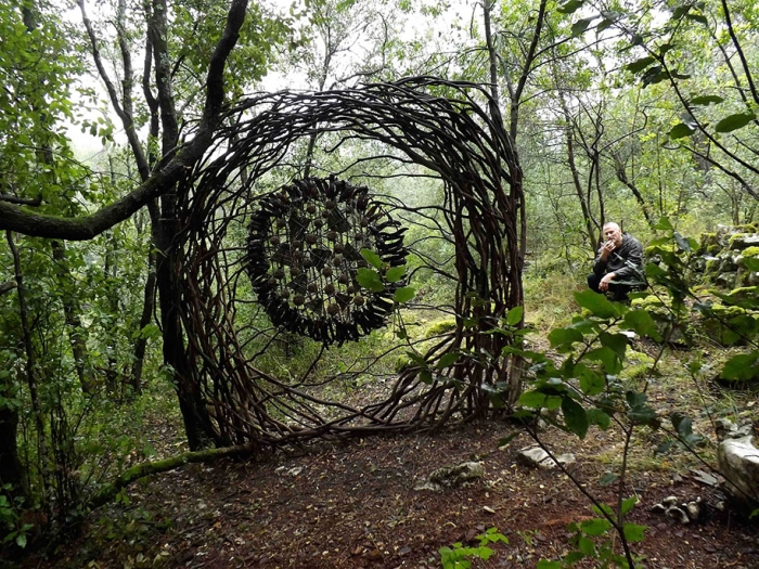 forest-land-art-nature-spencer-byles-24