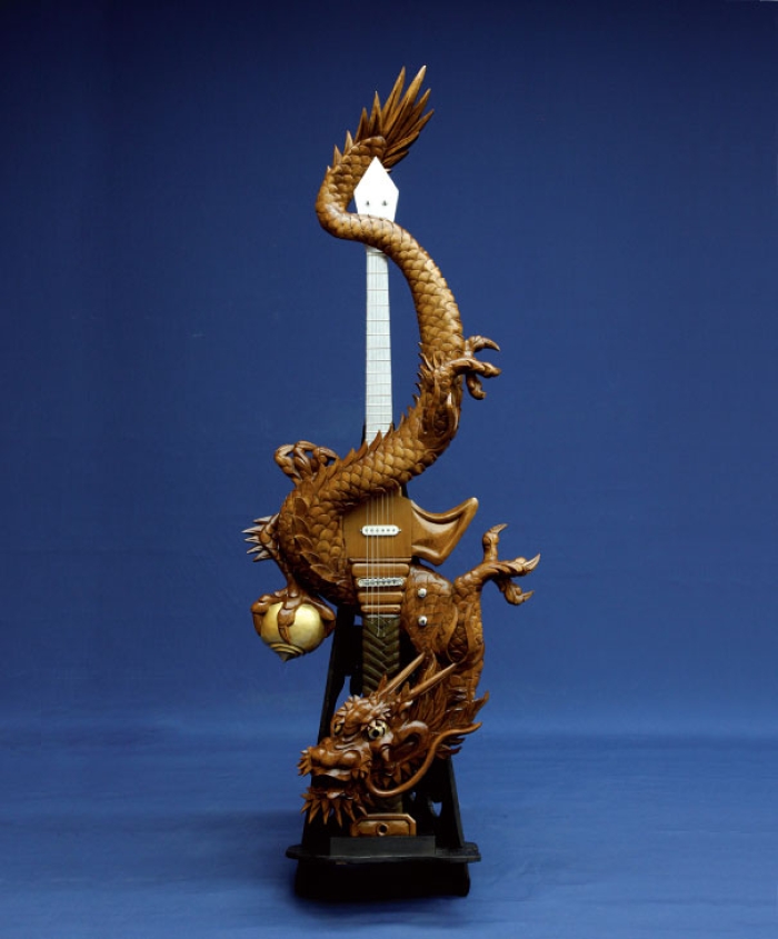 dragon-wood-carving-guitars-inami-cooperative-japan-1