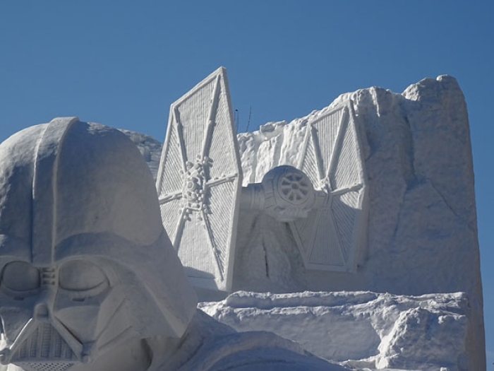 giant-star-wars-snow-sculpture-sapporo-festival-japan-10