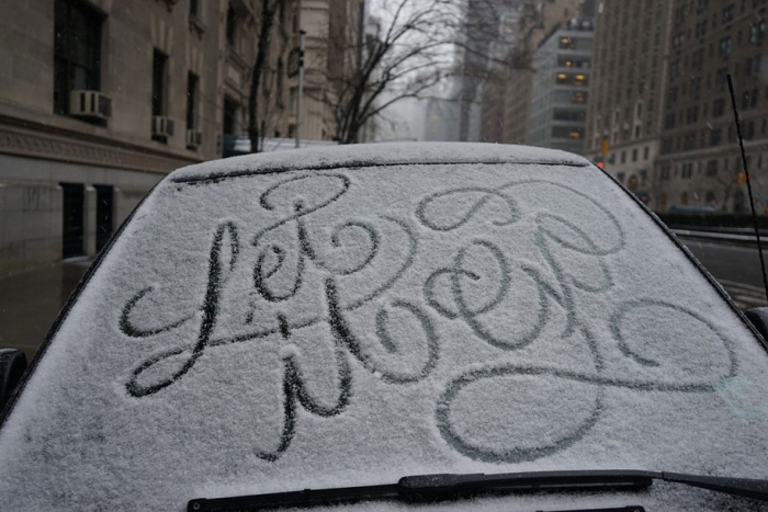 snow-script-writing-faust-new-york-2