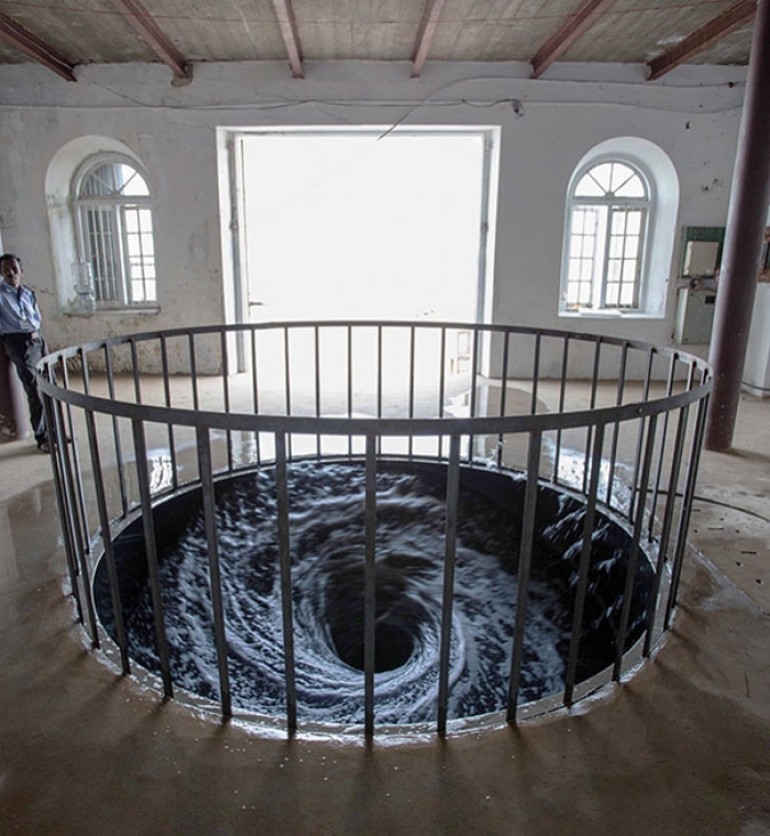 forever-vortex-decension-anish-kapoor-3