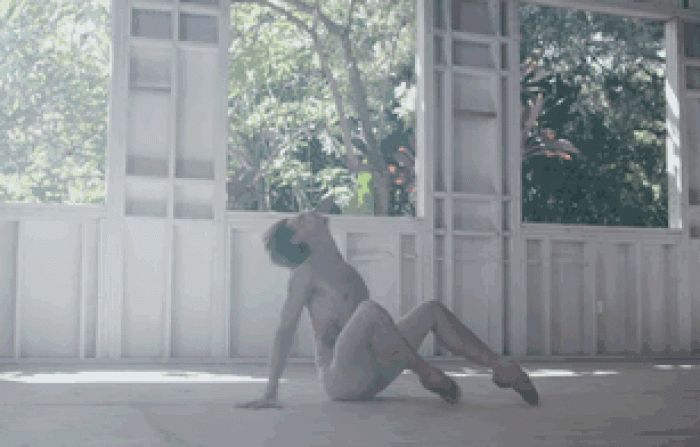 baleruns gif