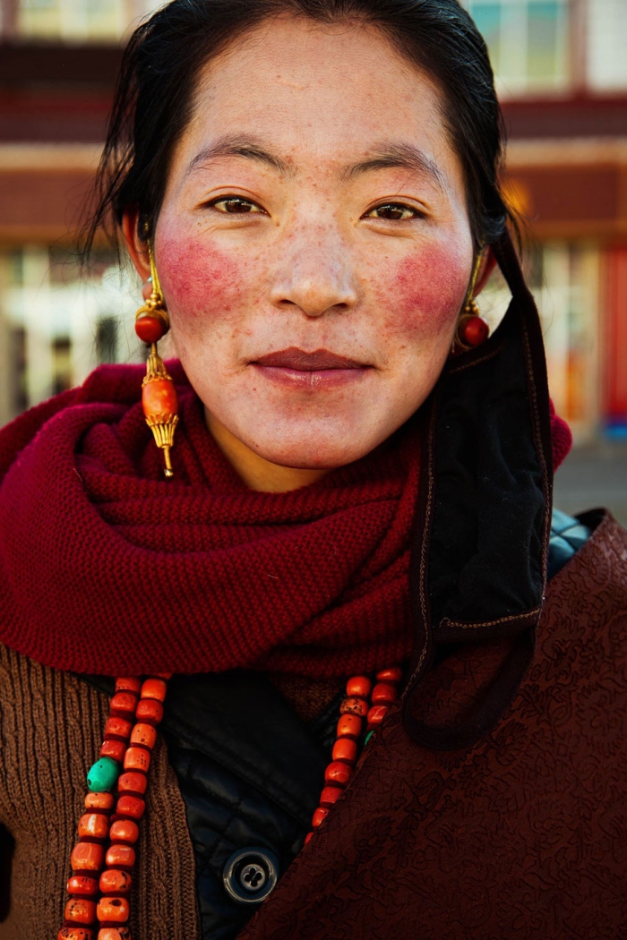 women-around-world-atlas-beauty-mihaela-noroc-11
