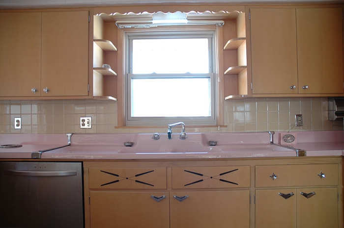 retro-50s-kitchen-pink-nathan-chandler3
