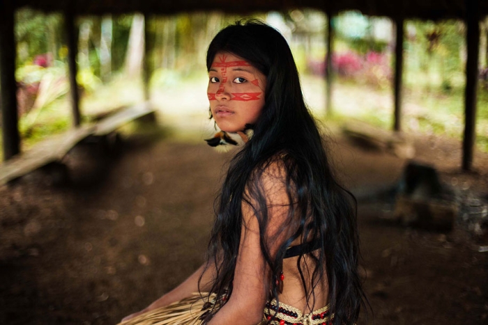 women-around-world-atlas-beauty-mihaela-noroc-20