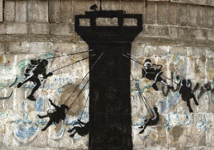 Israel-palestine-conflict-gaza-graffiti-banksy-2