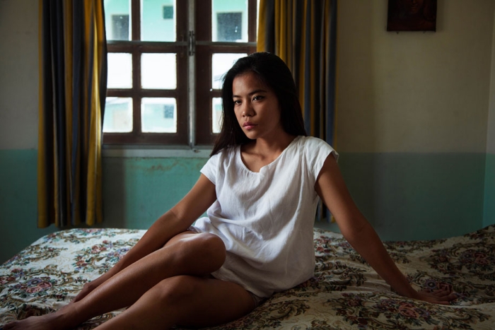 women-around-world-atlas-beauty-mihaela-noroc-1