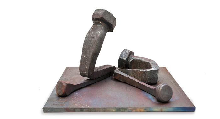 human-like-sculpture-single-bolt-poetry-tobbe-malm-16