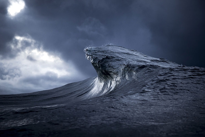 sea-photography-mountain-waves-ray-collins-13