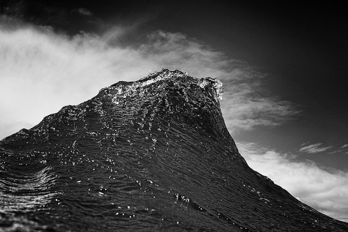 sea-photography-mountain-waves-ray-collins-03