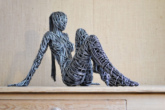 dynamic-lifelike-wire-sculptures-richard-stainthorp-4