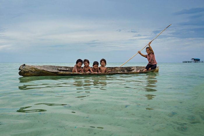 bajau-borneo-sea-gypsies-rehahn-croquevielle-4