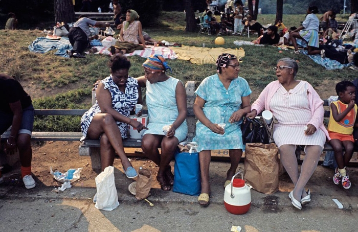 people-living-harlem-ghetto-july-1970-jack-garofalo-13