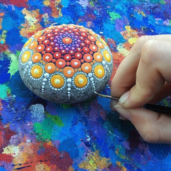 rock-art-mandala-stones-elspeth-mclean-canada-07