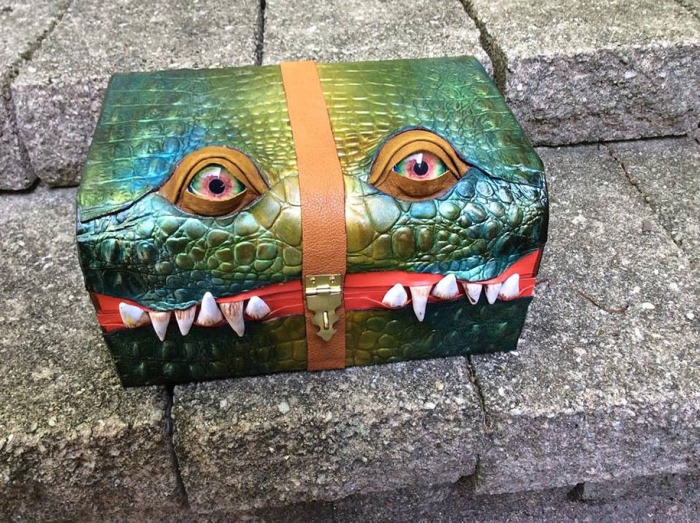 handmade-leather-box-mimic-monster-box-mellie-z-pennsylvania-02