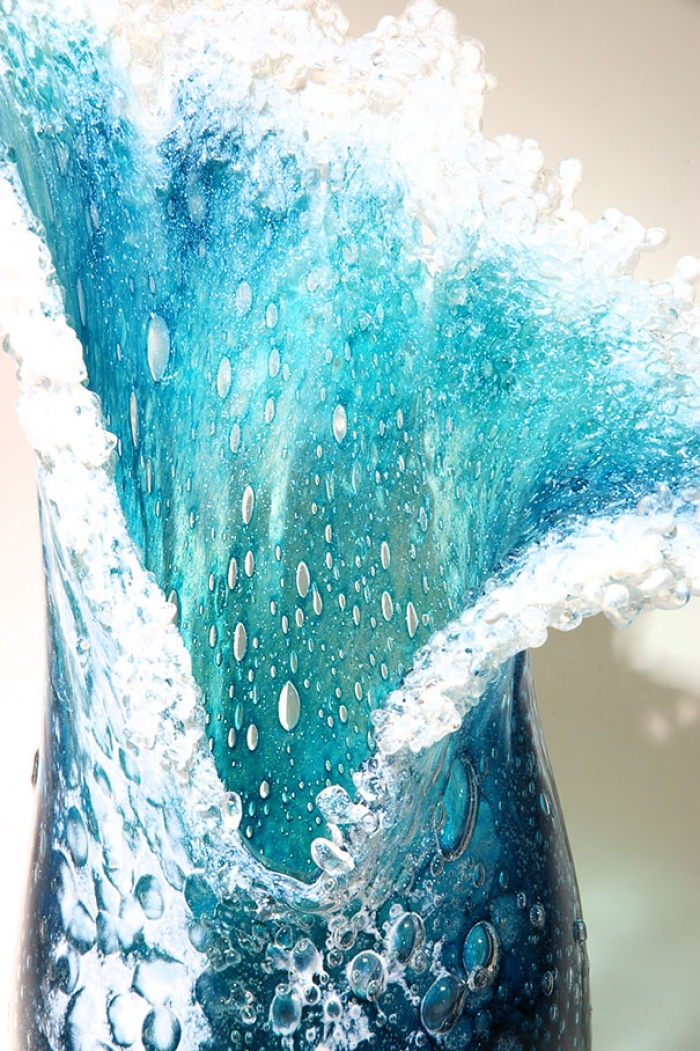 realistic-glass-ocean-wave-vases-desomma-blaker-03