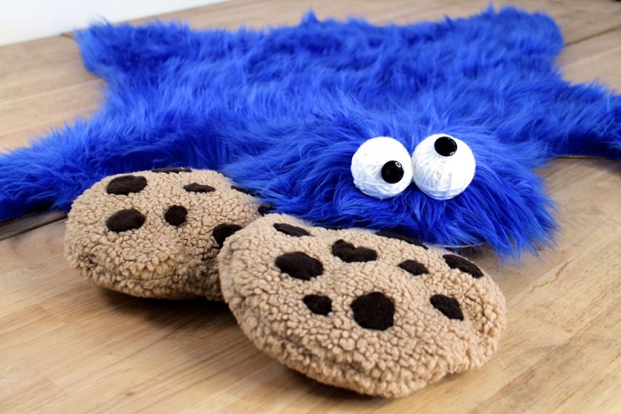 sesame-street-DIY-cookie-monster-rug-pillows-mikeasaurus-04