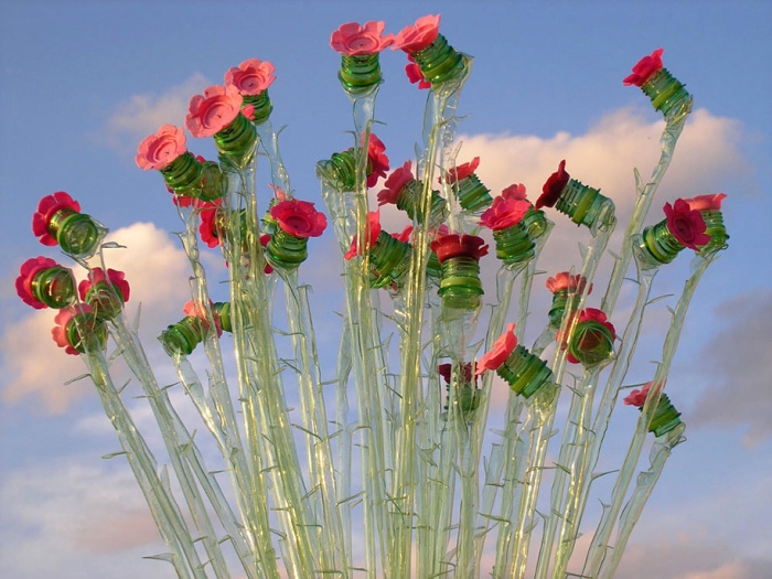 plastic-bottle-sculpture-pet-art-veronika-richterova-15