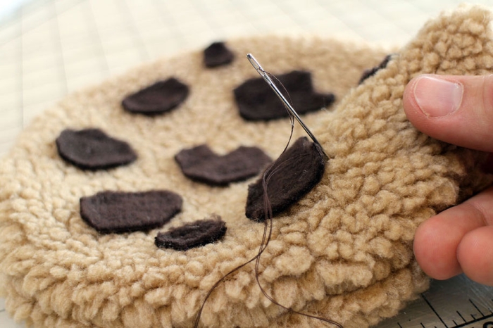sesame-street-DIY-cookie-monster-rug-pillows-mikeasaurus-17