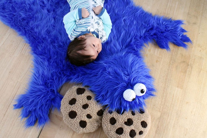 sesame-street-DIY-cookie-monster-rug-pillows-mikeasaurus-05 (1)