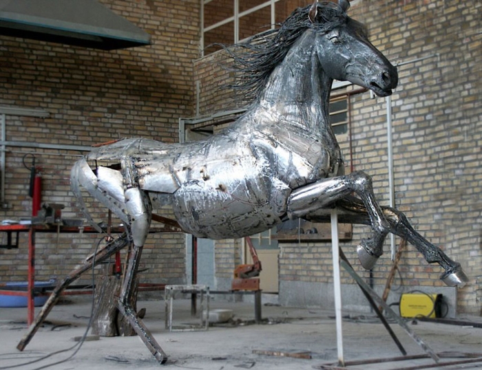 scrap-metal-steampunk-animal-sculpture-hasan-novrozi-21