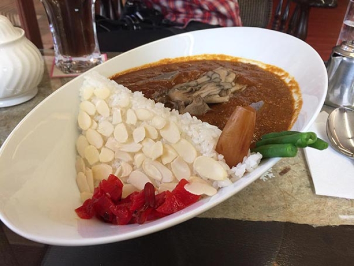 dam-curry-rice-damukare-japan-12
